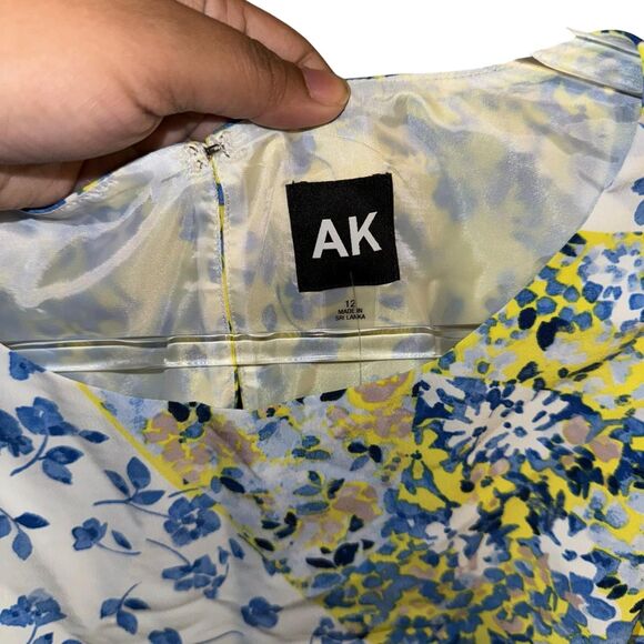 NWT Anne Klein in Floral Pattern Design Dress size 12 - Picture 6 of 7